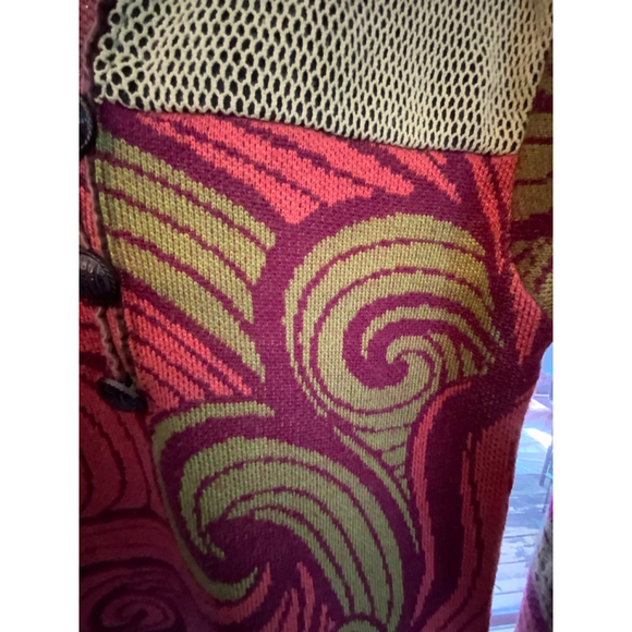 KLO Red Green Swirl Pattern Cardigan Size Small - Picture 6 of 7